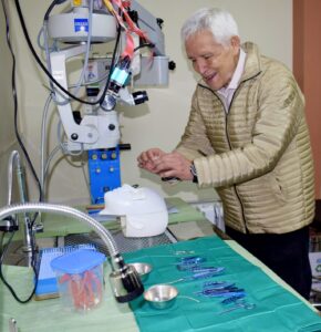 Dr. Joel Moya Saldías Dr. Joel Moya Saldías